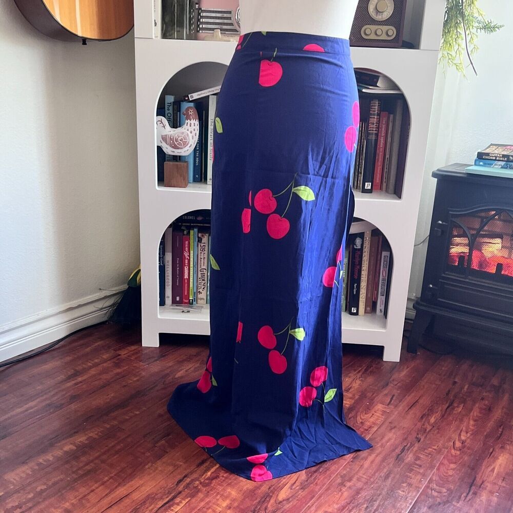 Forever 21 Womens Blue Cherry Print Maxi Length Skirt Sz XS Twee Tomato Girl